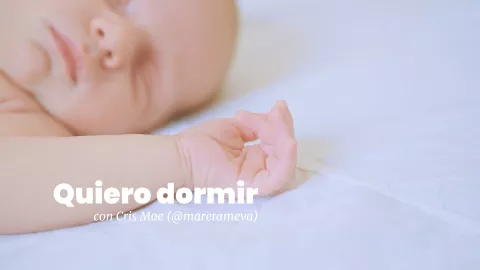 Bebé durmiendo tranquilamente, imagen de portada del curso "Quiero dormir" de Cris Moe en Brisa TV.