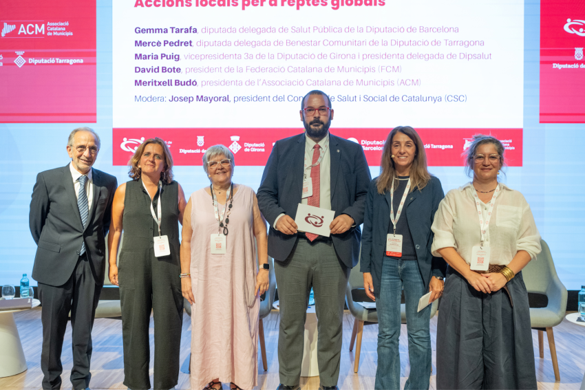 Membres de la taula inaugural del 3r Congrés de Salut i del Món Local