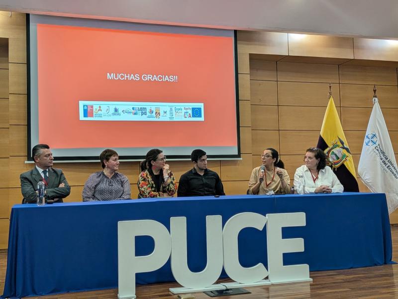 Ponents durant el seminari que va tenir lloc a la PUCE
