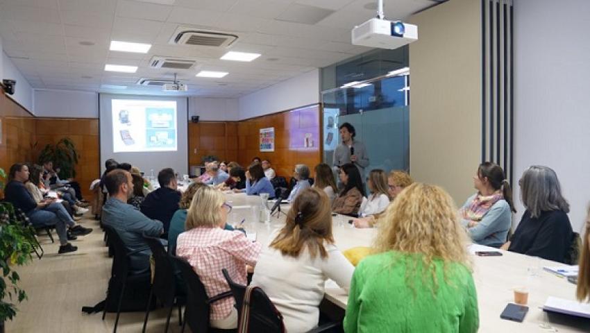 curs-01-red-1682515458.jpg