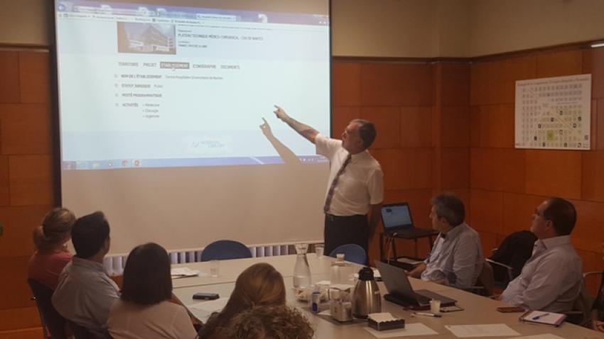 drmayolas-hospitallibrary-1477500161.jpg