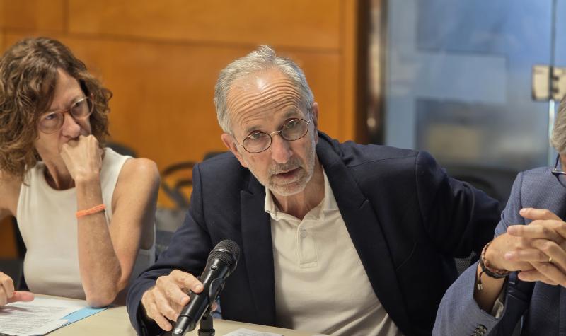 Josep Mayoral durant la seva intervenció a la jornada “El rol del món local en el desplegament de les àrees integrades de salut (AIS): el treball en xarxa amb els proveïdors del territori”