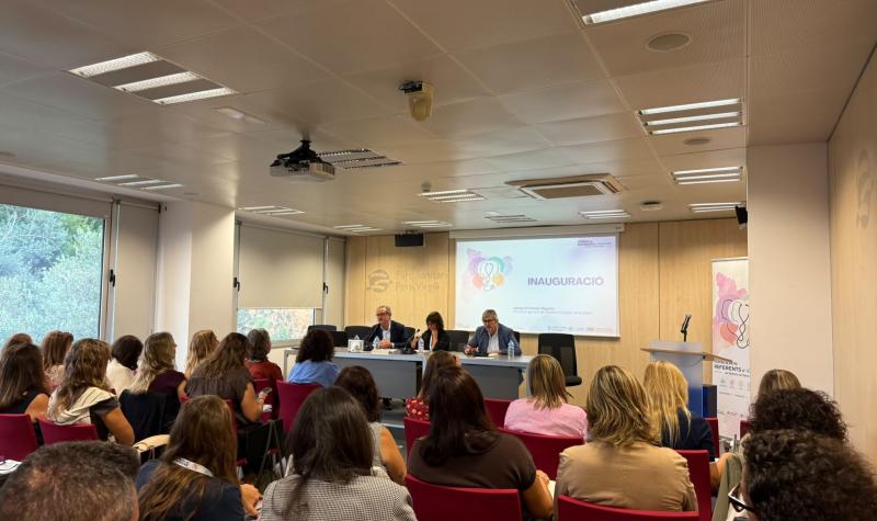 Moment de la inaguració de la joranda de presentació de la Xarxa de Referents d’Igualtat del Sistema de Salut Integral d’Utilització Pública de Catalunya (SISCAT), amb Josep. M Pomar, Roser Fernández i Frnacesc José María.